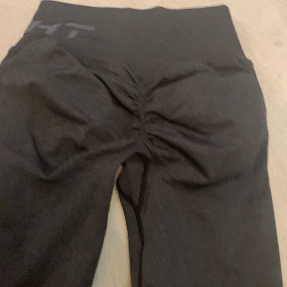 ECHT  arise Leggings - Picture 2 of 4